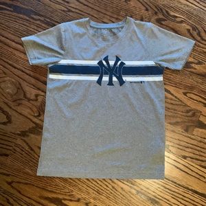 NY Yankees t-shirt